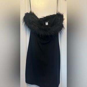 VENUS Black Garment with Faux Fur Accent